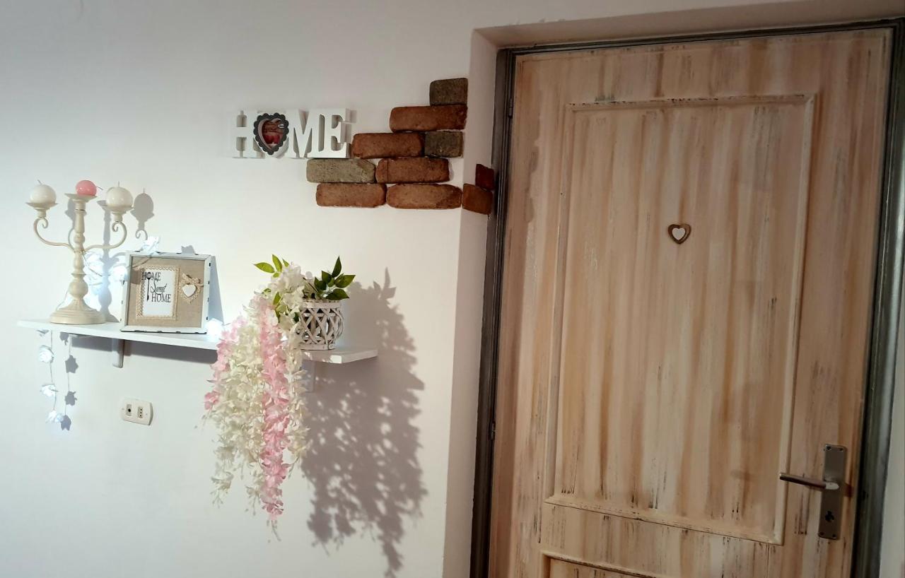 Shabby Chic Rooms Con Cucina E Giardino Privato Pomarico Экстерьер фото