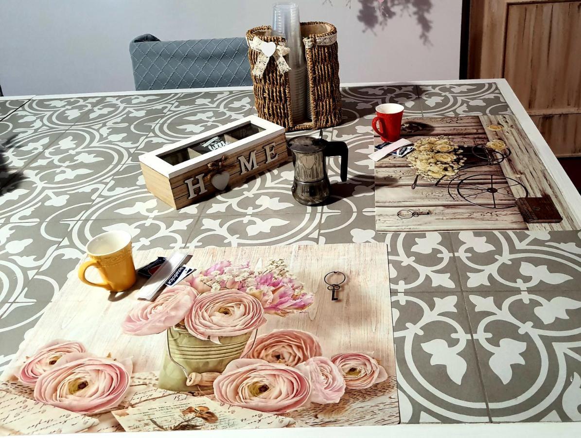 Shabby Chic Rooms Con Cucina E Giardino Privato Pomarico Экстерьер фото