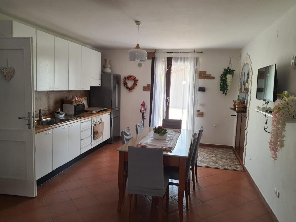 Shabby Chic Rooms Con Cucina E Giardino Privato Pomarico Экстерьер фото