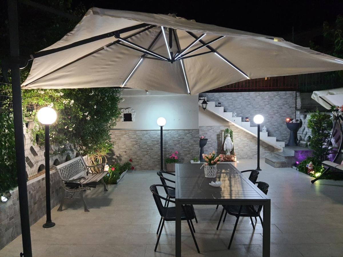 Shabby Chic Rooms Con Cucina E Giardino Privato Pomarico Экстерьер фото